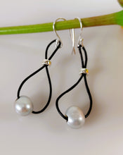 Load image into Gallery viewer, Thin leather and Pearl double infinity loop earrings