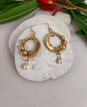 Load image into Gallery viewer, Bronze and Pearl Drop Earrings