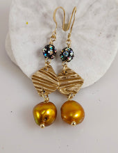 Load image into Gallery viewer, Gold and Bronze Link Earrings