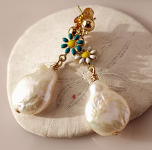 Load image into Gallery viewer, Fresh 1water Pearls in Whitre and hand wire-wrapped to enamel daisy links with 14 karat Gold -filled findings.