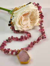 Load image into Gallery viewer, Rosy pink Tourmaline and Drusy Necklace