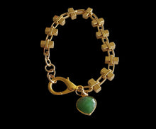 Load image into Gallery viewer, Chrysoprase and Gold bracelet
