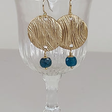 Load image into Gallery viewer, Angel wing earrings
