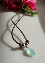 Load image into Gallery viewer, Chalcedony leather cord necklace
